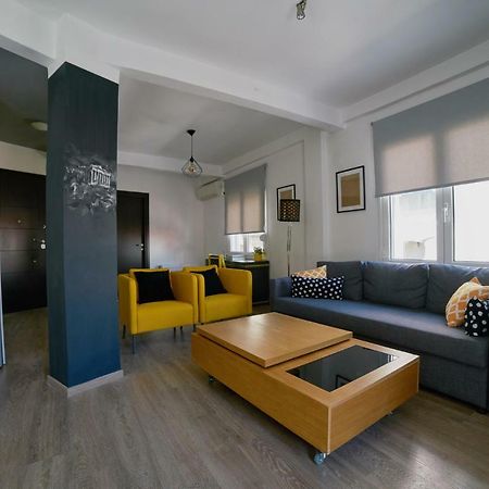 V&V Central & Elegant Apartment أثينا المظهر الخارجي الصورة
