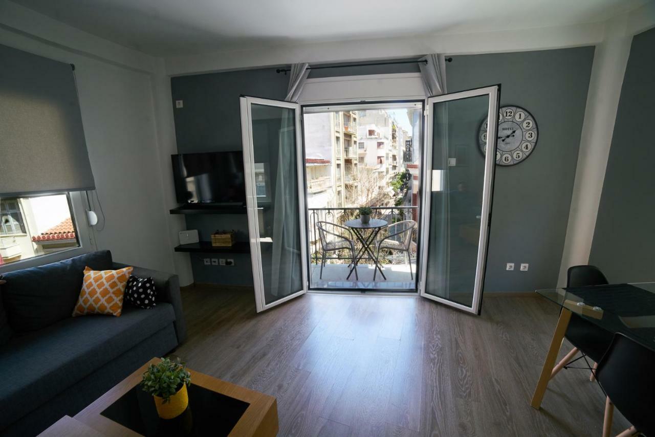 V&V Central & Elegant Apartment أثينا المظهر الخارجي الصورة