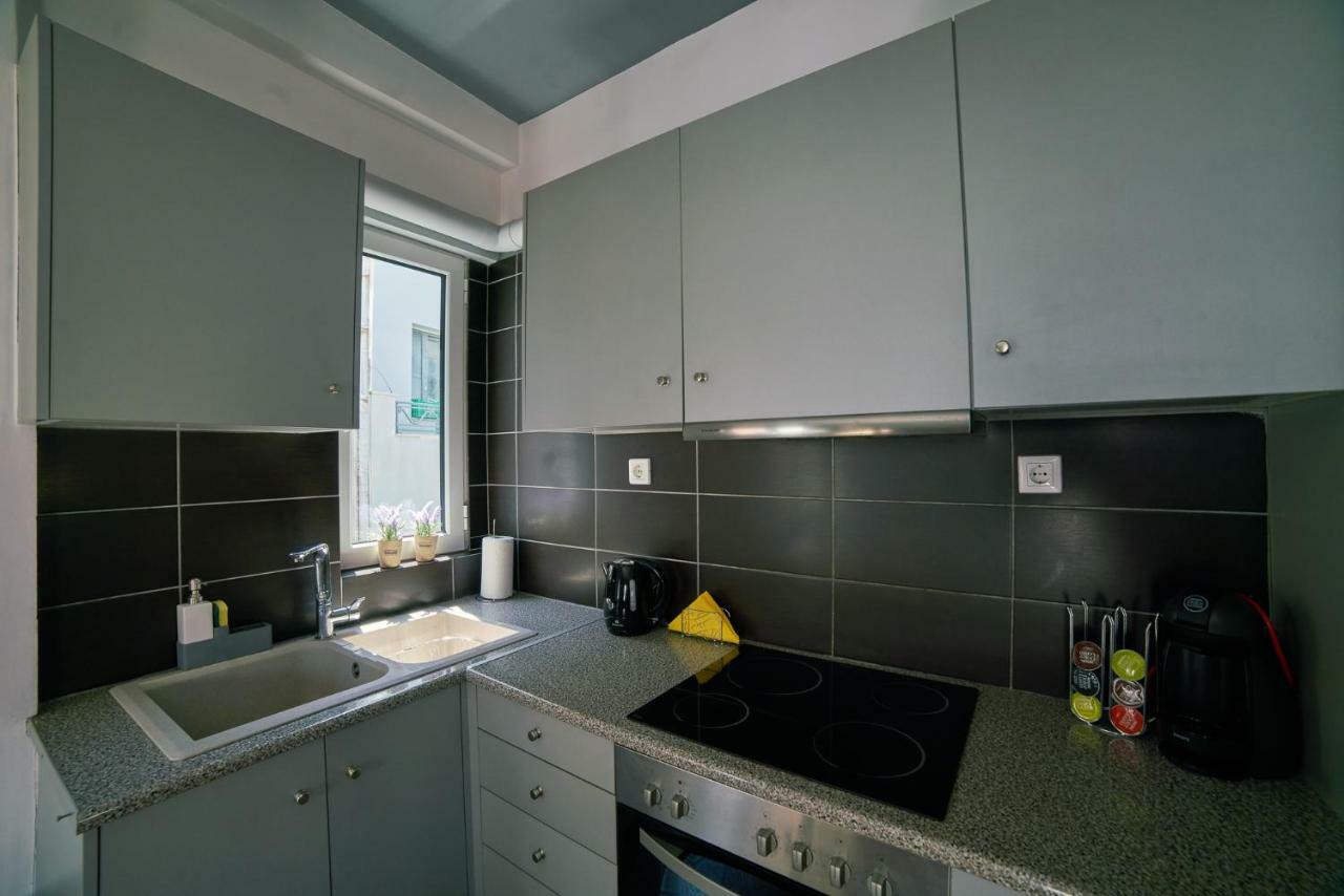 V&V Central & Elegant Apartment أثينا المظهر الخارجي الصورة